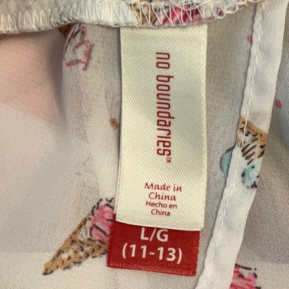 No Boundaries Size- Large Tank Top - image 4